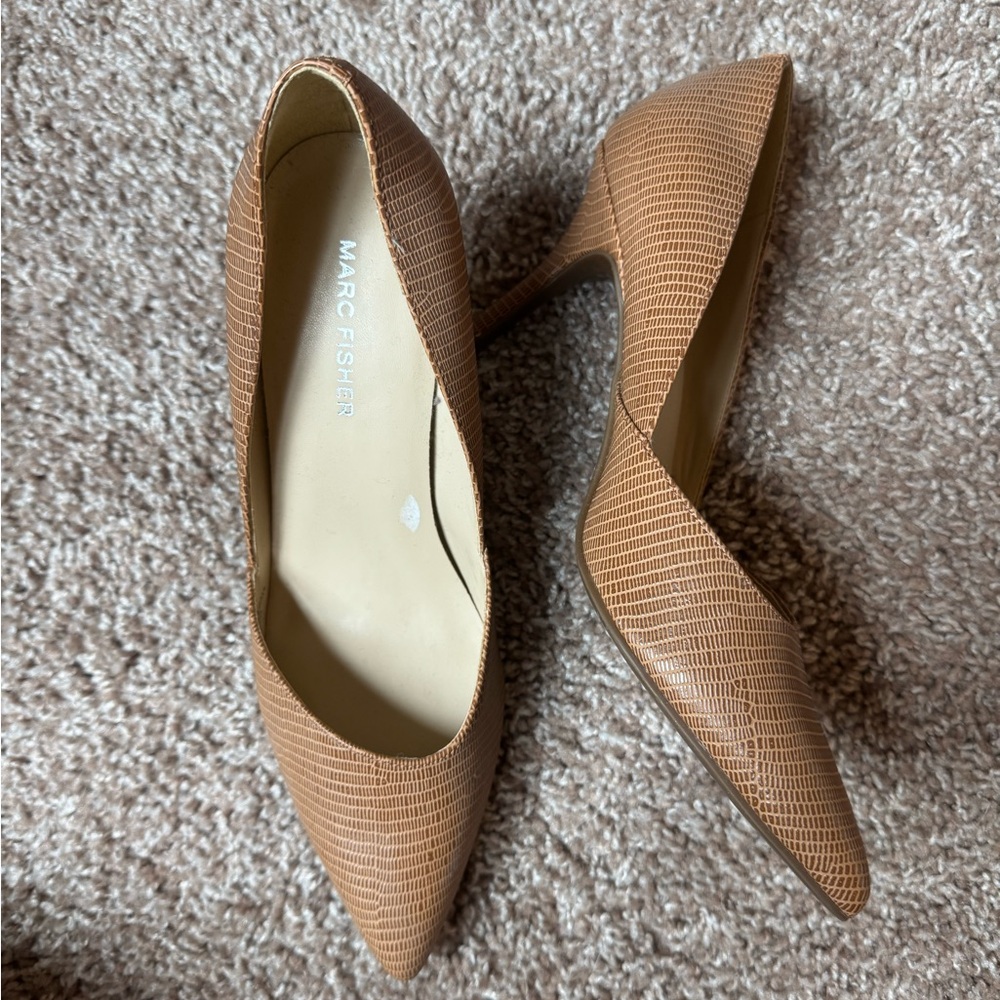 Tan Heels